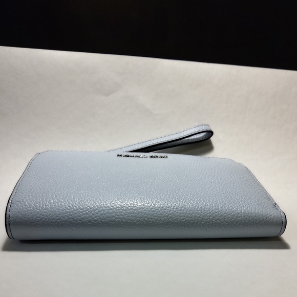 Michael Kors Adele Double Zip Wristlet NWOT - Picture 8 of 11